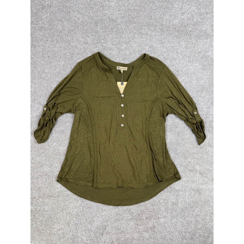 Democracy Top L Olive Green Embroidered Henley Roll Tab Sleeve B7297MATX